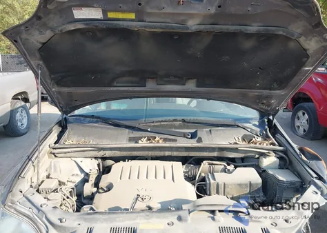 2010 Toyota Highlander Sport V6 z USA, uszkodzony, nr VIN 5TDEK3EH6AS001295